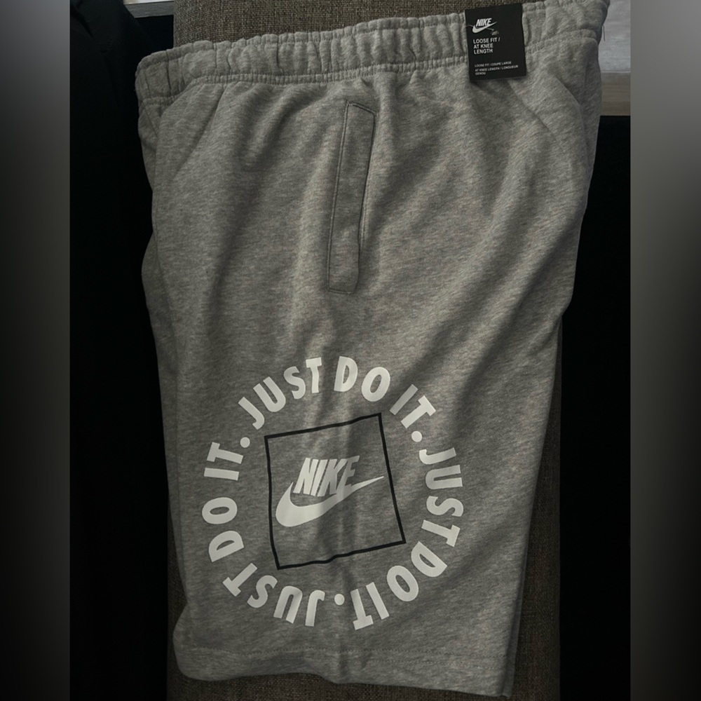 Nike Gray Athletic Shorts for Performance